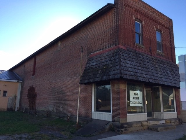 101 S Main St, Harrisville, PA for lease - Building Photo - Image 3 of 14