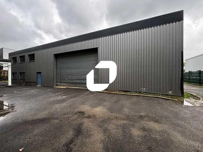 Flex in Bondoufle for lease - Building Photo - Image 1 of 11