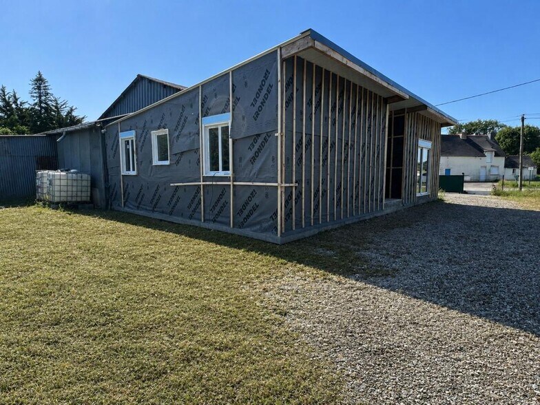 Flex in Ploërmel for sale - Building Photo - Image 2 of 5