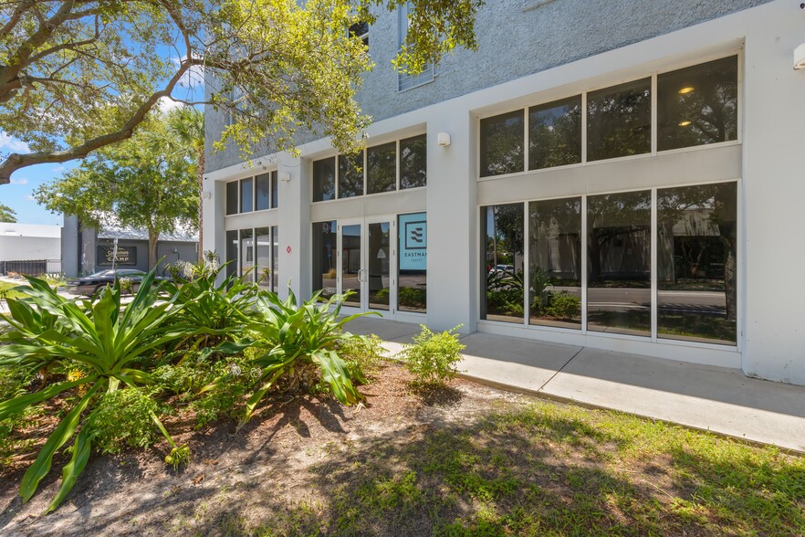 2100 1st Ave S, Saint Petersburg, FL for lease - Building Photo - Image 3 of 31