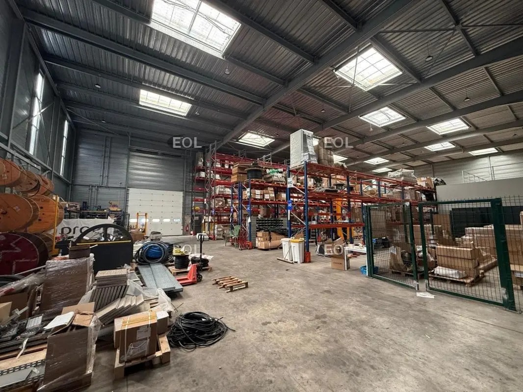 Flex in Bussy-Saint-Martin for lease Building Photo- Image 1 of 8