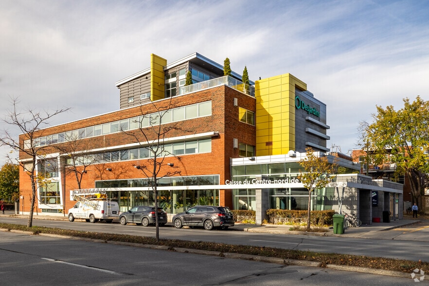 7915 Boul Saint-Laurent, Montréal, QC for lease - Building Photo - Image 2 of 5