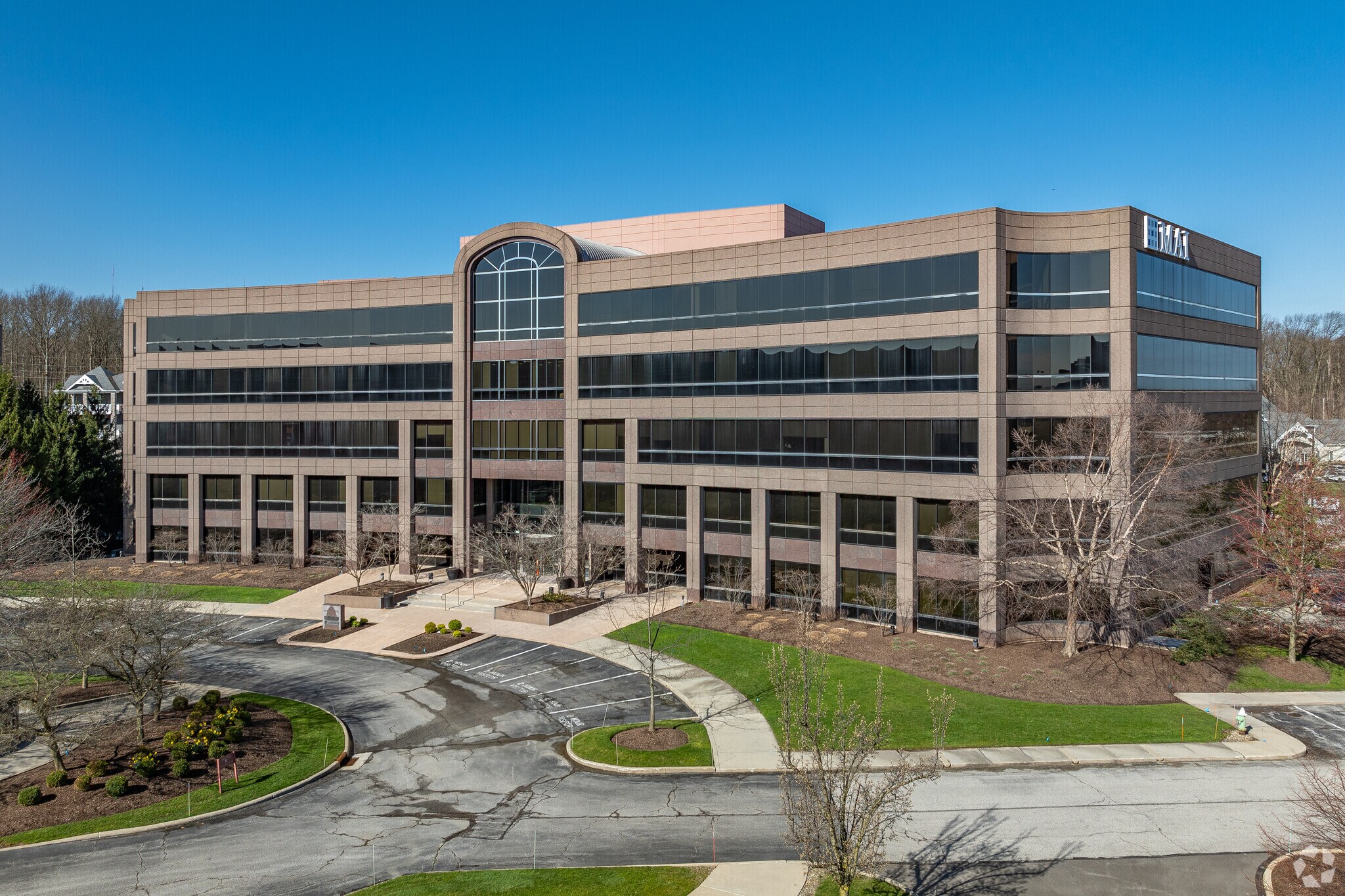 6050 Oak Tree Blvd, Independence, OH for sale Primary Photo- Image 1 of 1