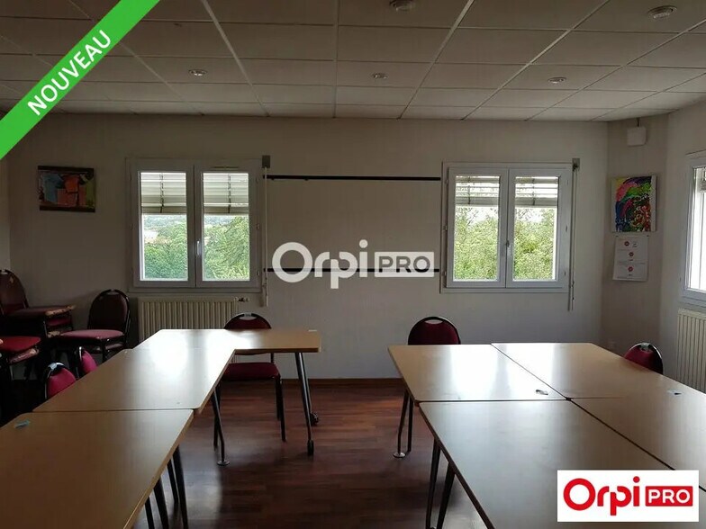 Office in Romans-sur-Isère for lease - Interior Photo - Image 2 of 4