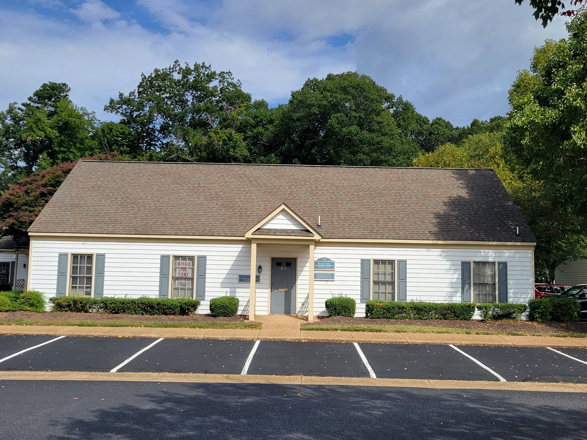 729 Thimble Shoals Blvd, Newport News, VA for lease Building Photo- Image 1 of 10