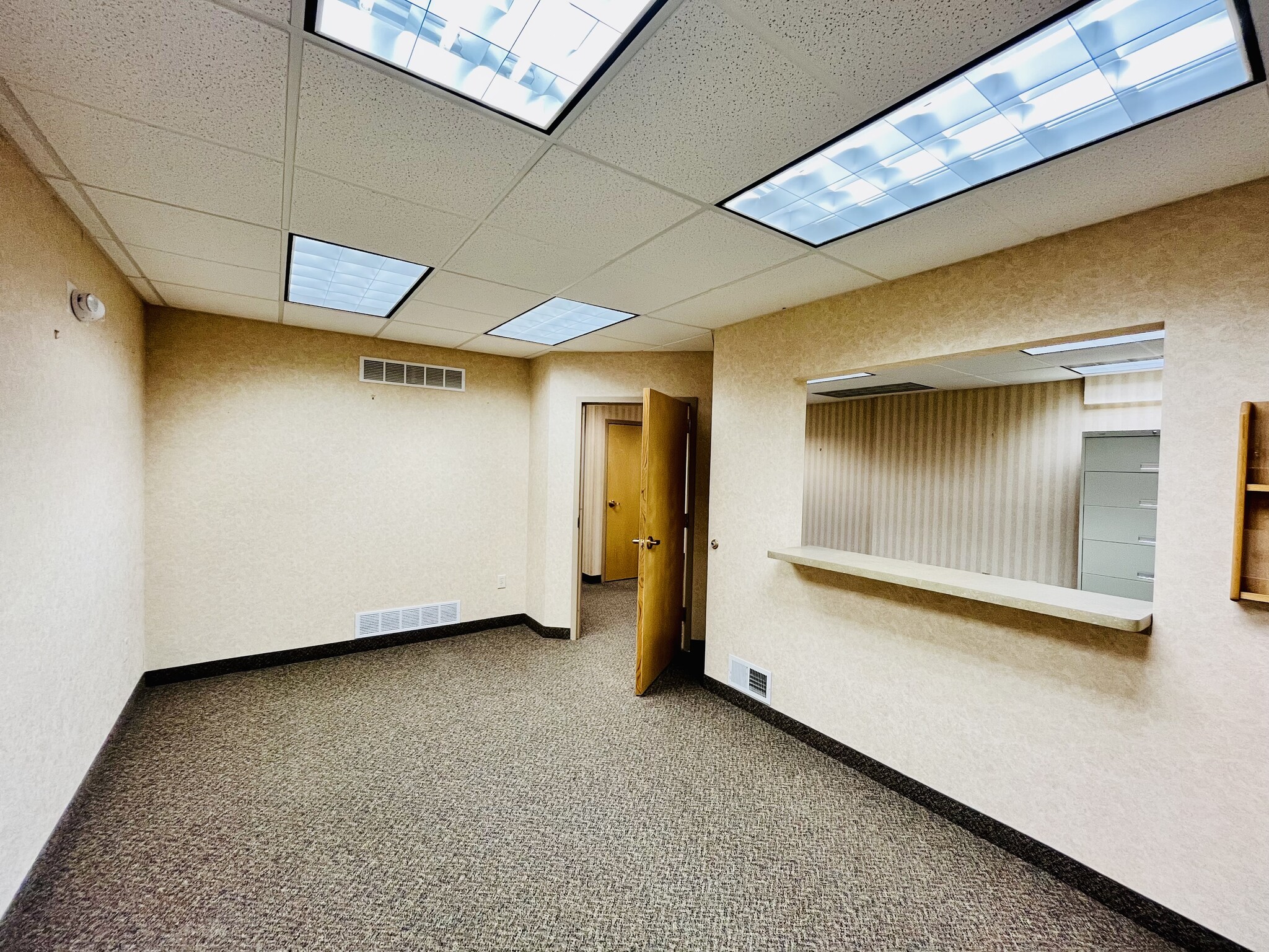 21 Willow Pond Way, Penfield, NY for lease Lobby- Image 1 of 13