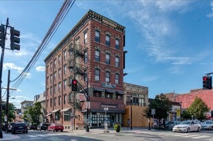 200 Washington St, Hoboken NJ - Storefront Property