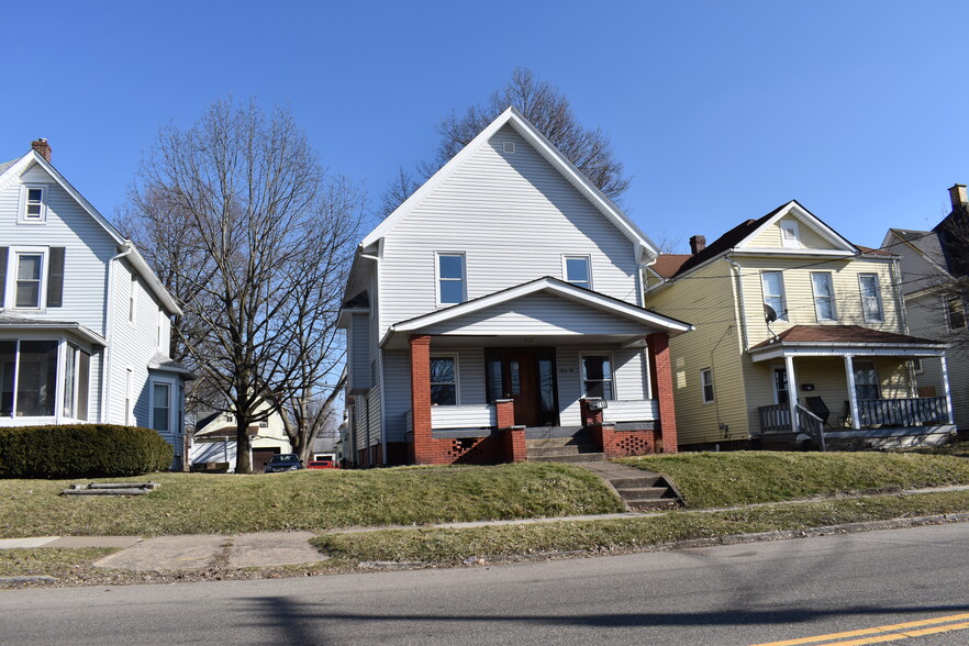 710 Harrison Ave SW, Canton, OH for sale - Primary Photo - Image 1 of 1