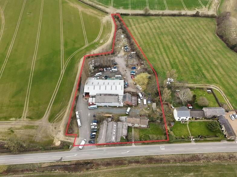 Royd Moor Ln, Pontefract for sale - Primary Photo - Image 1 of 1