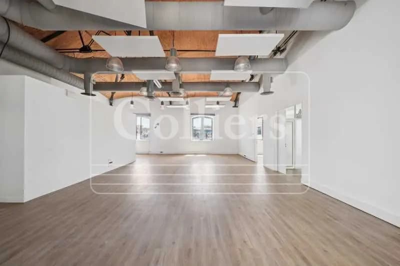 Office in Marseille for lease - Interior Photo - Image 1 of 6