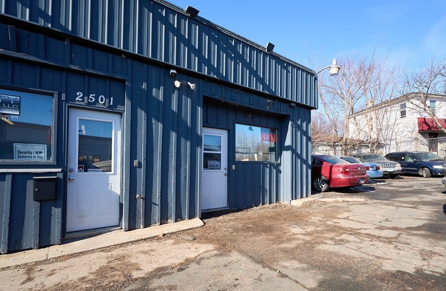2501-2503 W Broadway Ave, Minneapolis, MN for sale - Building Photo - Image 3 of 4