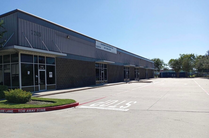 7265 W 43rd St, Houston, TX for lease - Building Photo - Image 1 of 34