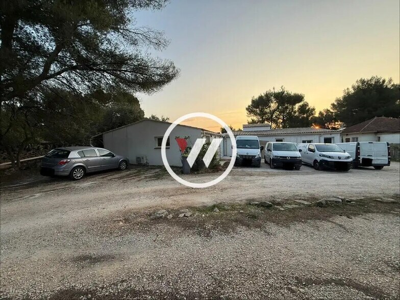 Flex in La Ciotat for lease - Building Photo - Image 3 of 8