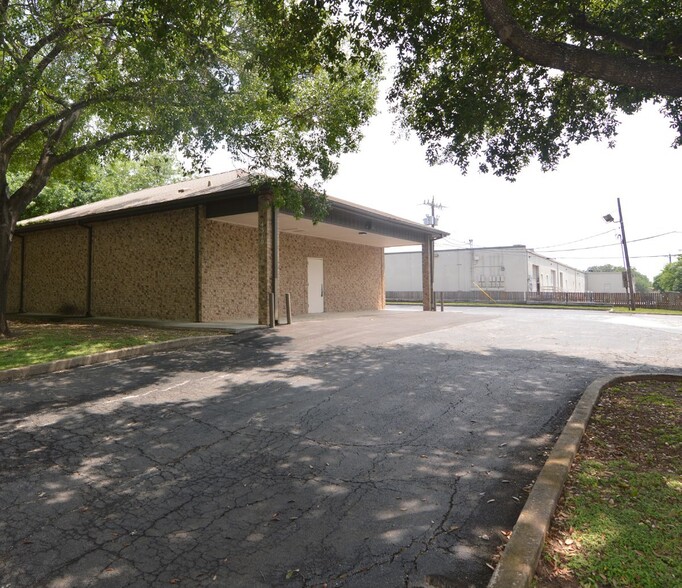 4310 Myrna Dr, San Antonio, TX for sale - Building Photo - Image 3 of 5