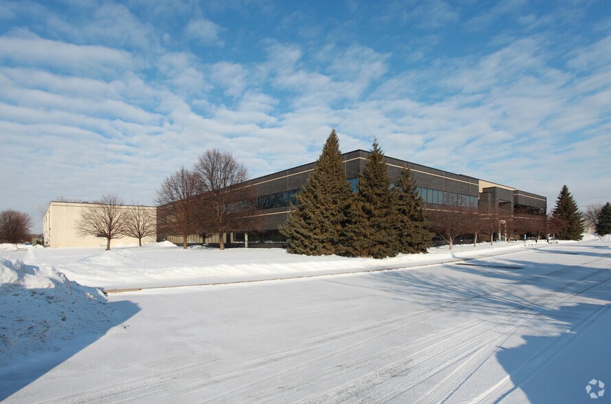 501 90th Ave NW, Coon Rapids, MN for sale - Building Photo - Image 2 of 4