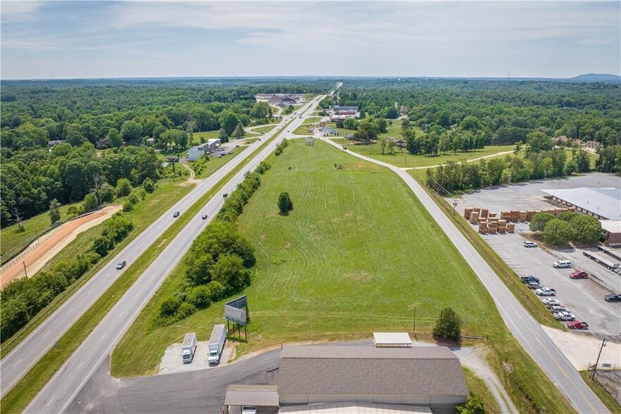 3311 Hickory Blvd, Hudson, NC for sale - Aerial - Image 1 of 5