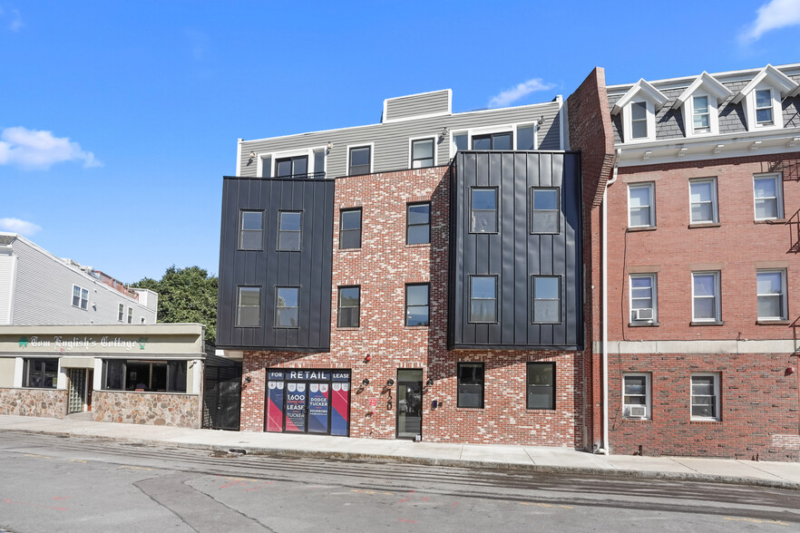 120-126 Emerson St, Boston, MA for lease - Building Photo - Image 1 of 11