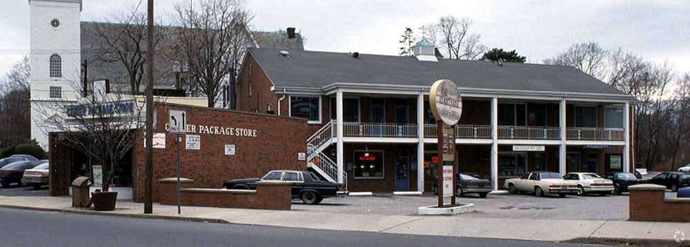 2385 Main St, Stratford, CT for lease Primary Photo- Image 1 of 3