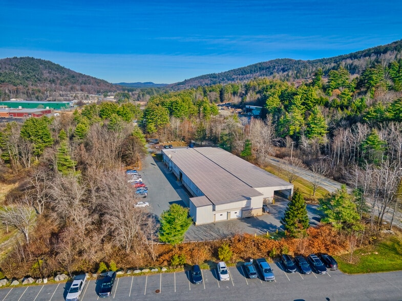 41 N Labombard Rd, Lebanon, NH for sale - Building Photo - Image 1 of 1