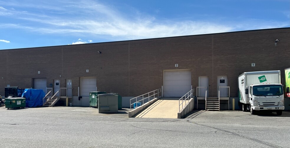 4501 Forbes Blvd, Lanham, MD for lease - Building Photo - Image 2 of 5