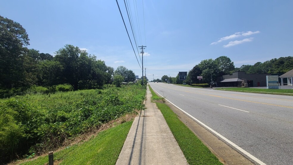 2546 Canton Rd, Marietta, GA for sale - Primary Photo - Image 3 of 11