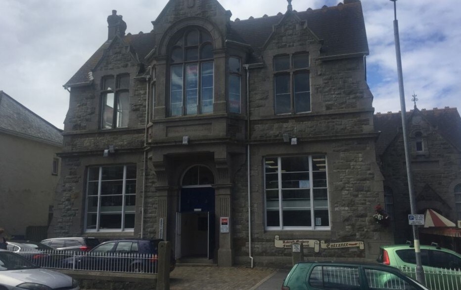 6 Clinton Rd, Redruth for sale - Primary Photo - Image 1 of 1