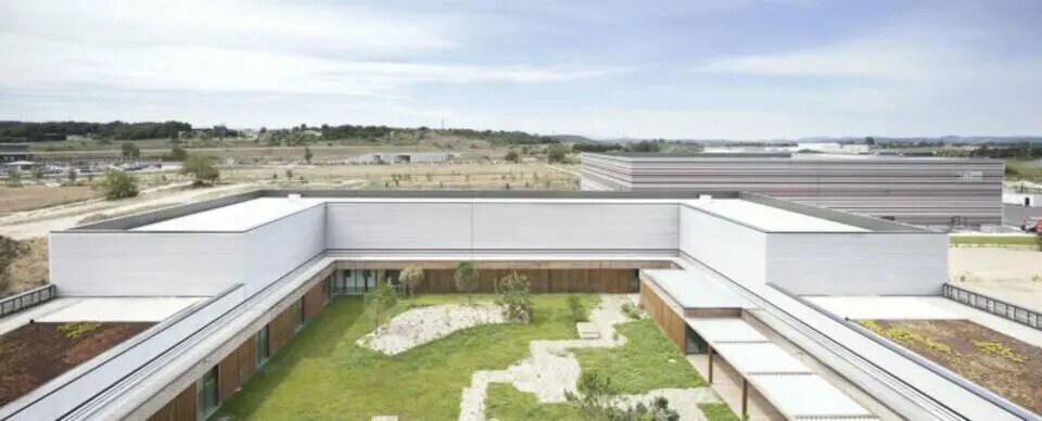 Flex in Valence for lease - Aerial - Image 1 of 2