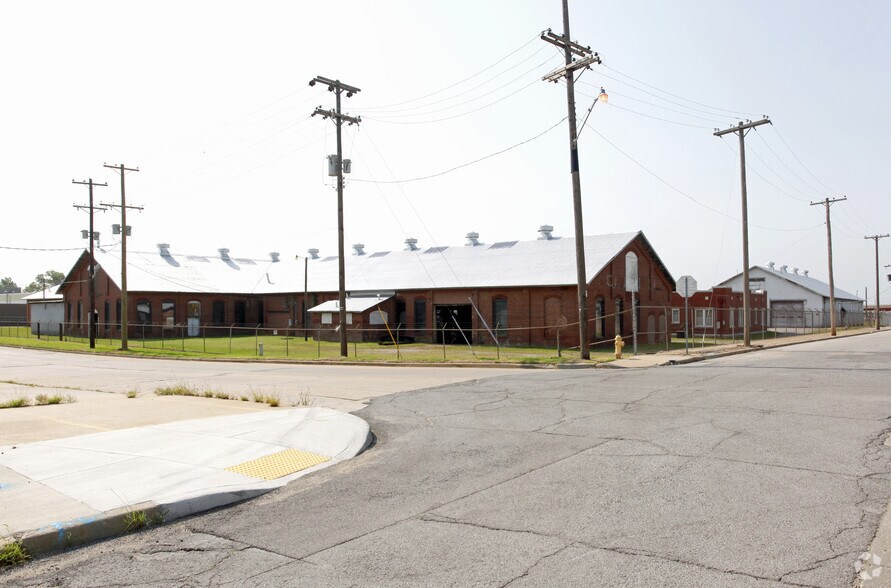 65 N Madison Ave, Tulsa, OK for lease - Primary Photo - Image 1 of 3