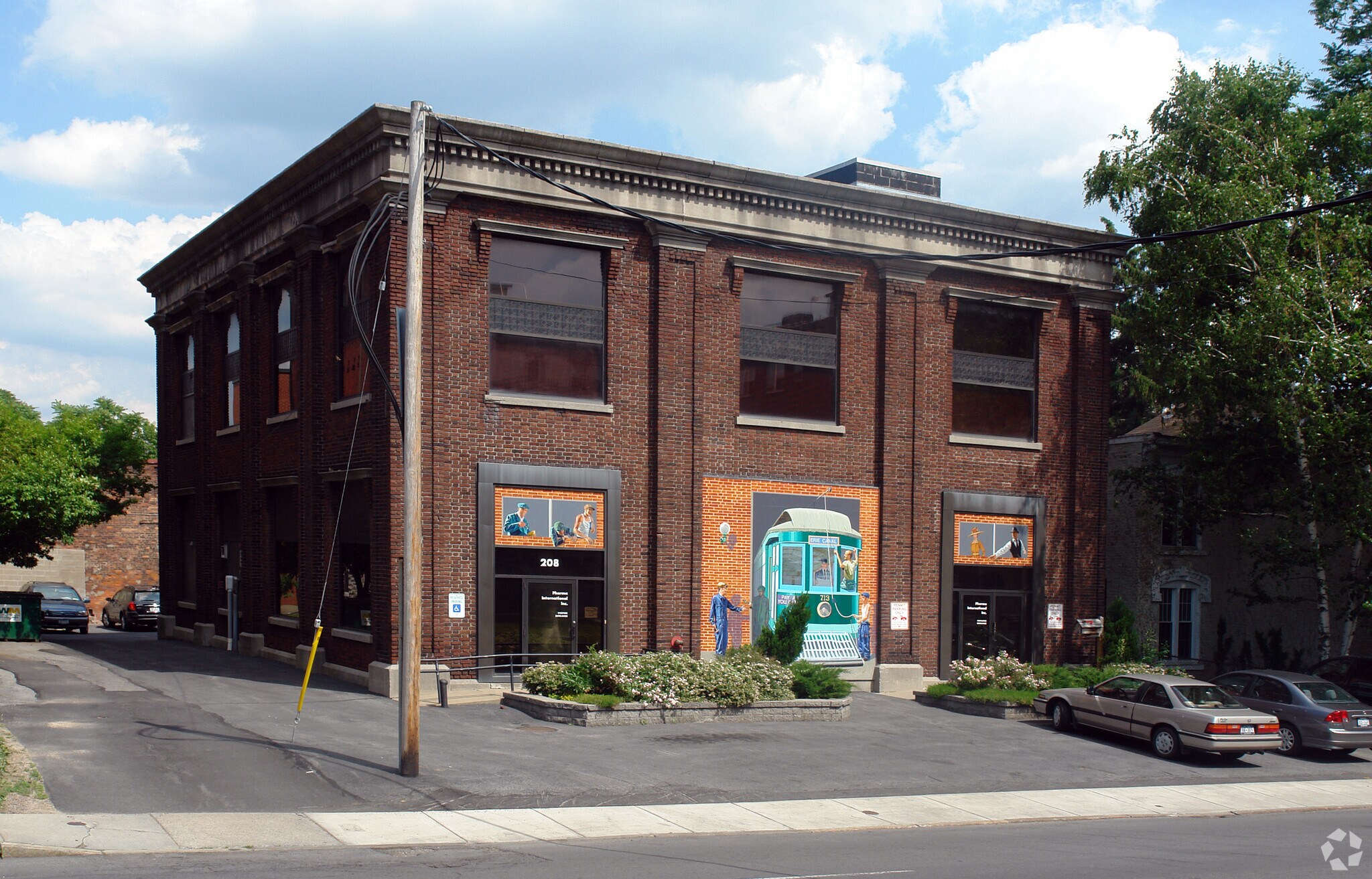 208 N Townsend St, Syracuse, NY for sale Primary Photo- Image 1 of 1