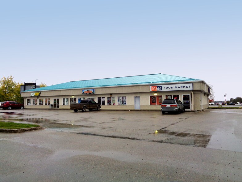 4439 52 Ave, Whitecourt, AB T7S 1N3