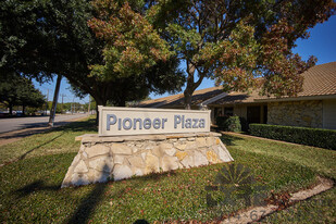 Pioneer Plaza Lot 8A - Parking Garage