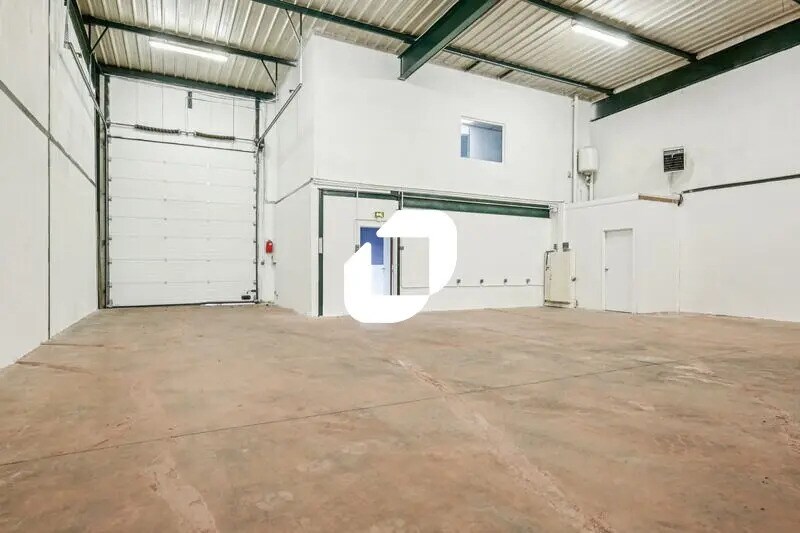 Office in Villepinte for lease Building Photo- Image 1 of 22