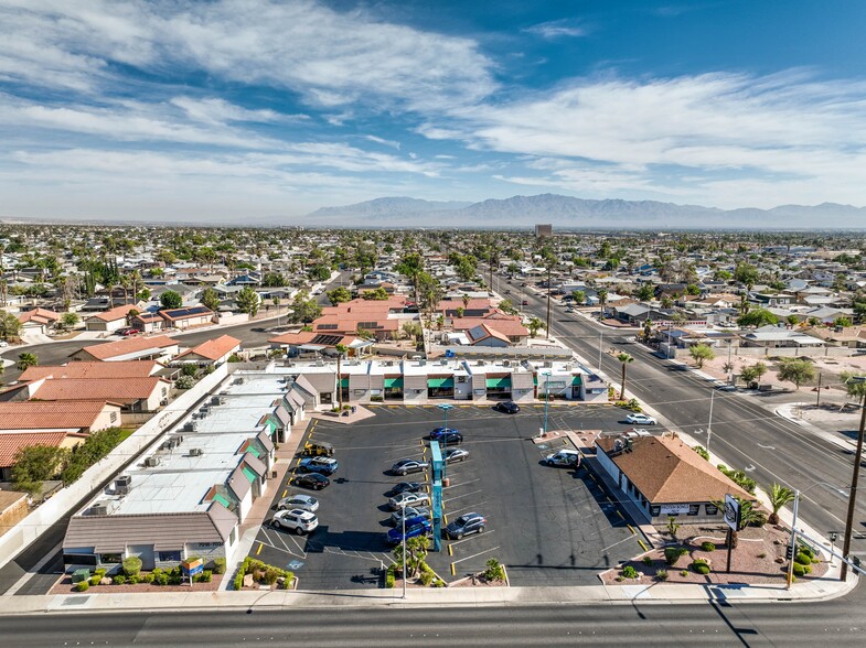 7000-7034 W Charleston Blvd, Las Vegas, NV for lease - Building Photo - Image 1 of 7