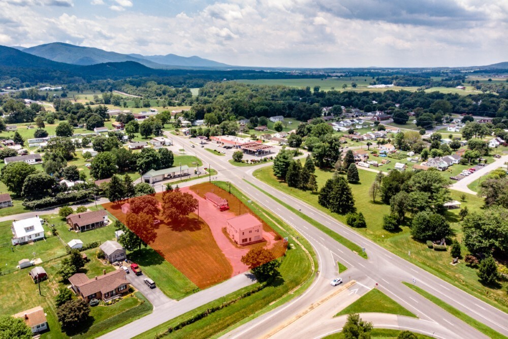 16571 E Washington Ave, Elkton, VA 22827