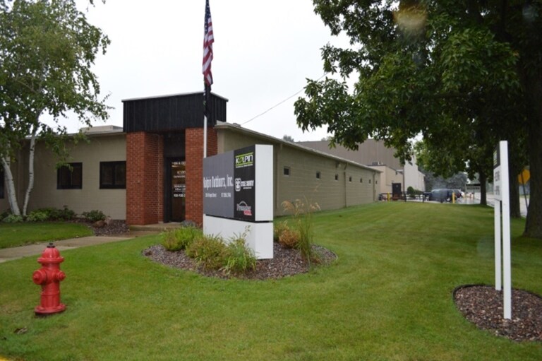 205 N Depot St, Fox Lake, WI for sale Primary Photo- Image 1 of 1