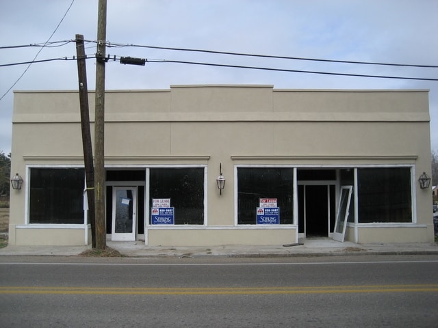 207-209 Saint John St, Madisonville, LA for sale Primary Photo- Image 1 of 4