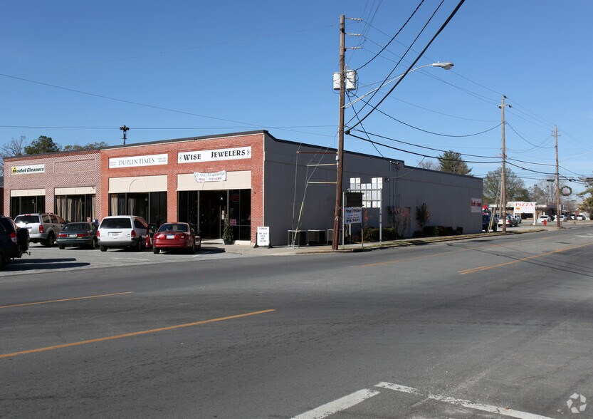 100102 Front St, Kenansville, NC 28349