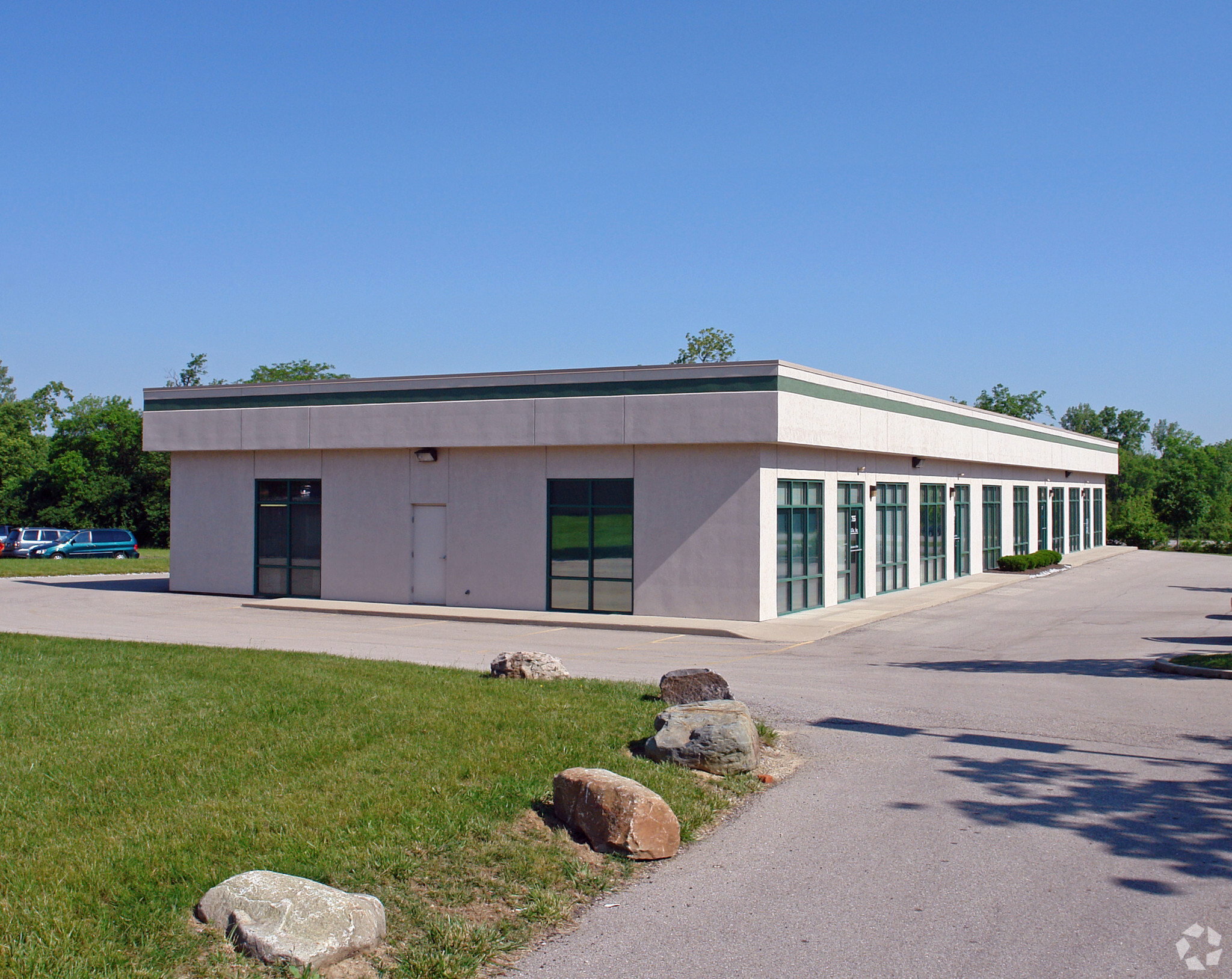 755-775 Congress Park Dr, Dayton, OH for lease Building Photo- Image 1 of 3