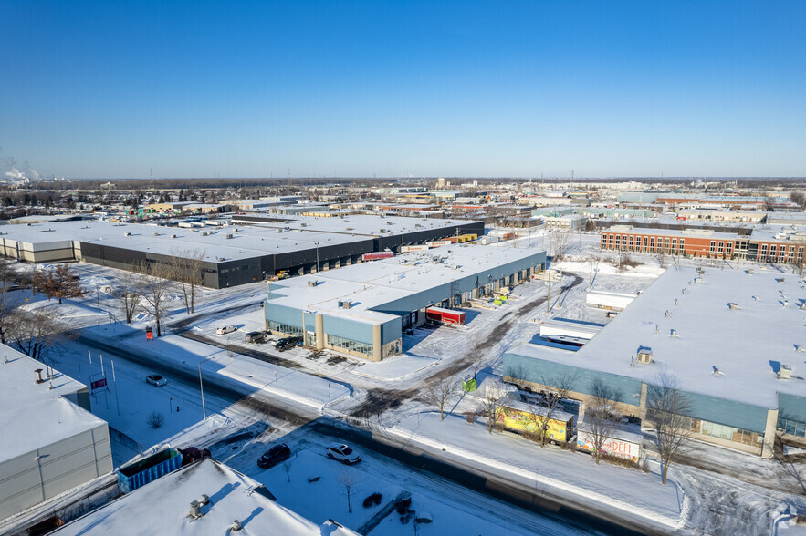 601-631 Rue Bériault, Longueuil, QC for lease - Aerial - Image 2 of 5