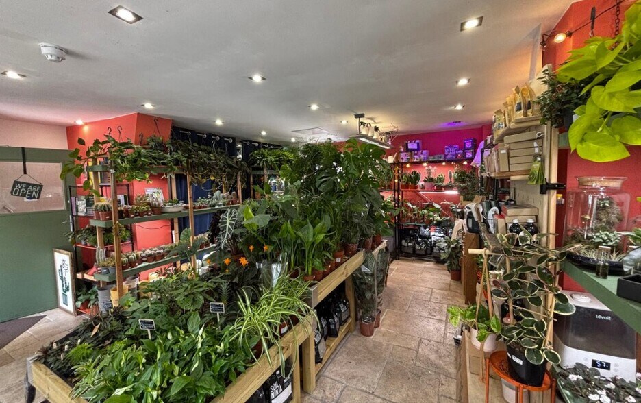 97-98 Church St, Brighton for lease - Interior Photo - Image 2 of 3