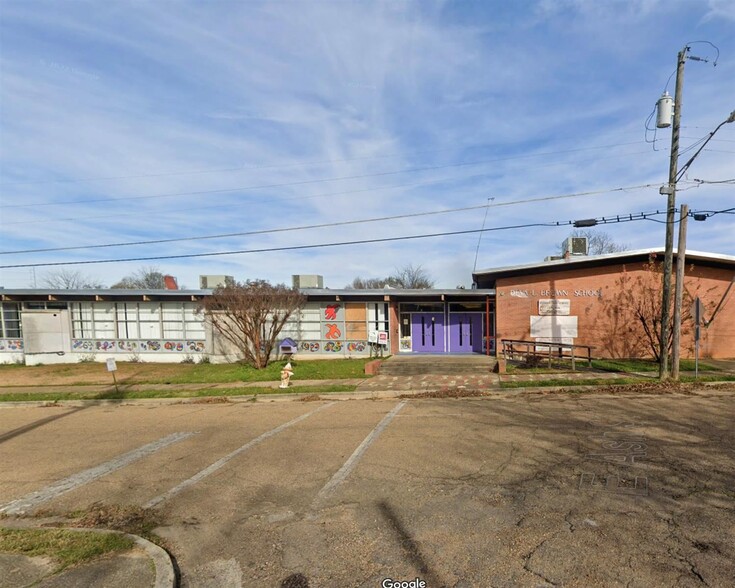 146 E Ash St, Jackson, MS for sale - Primary Photo - Image 1 of 3