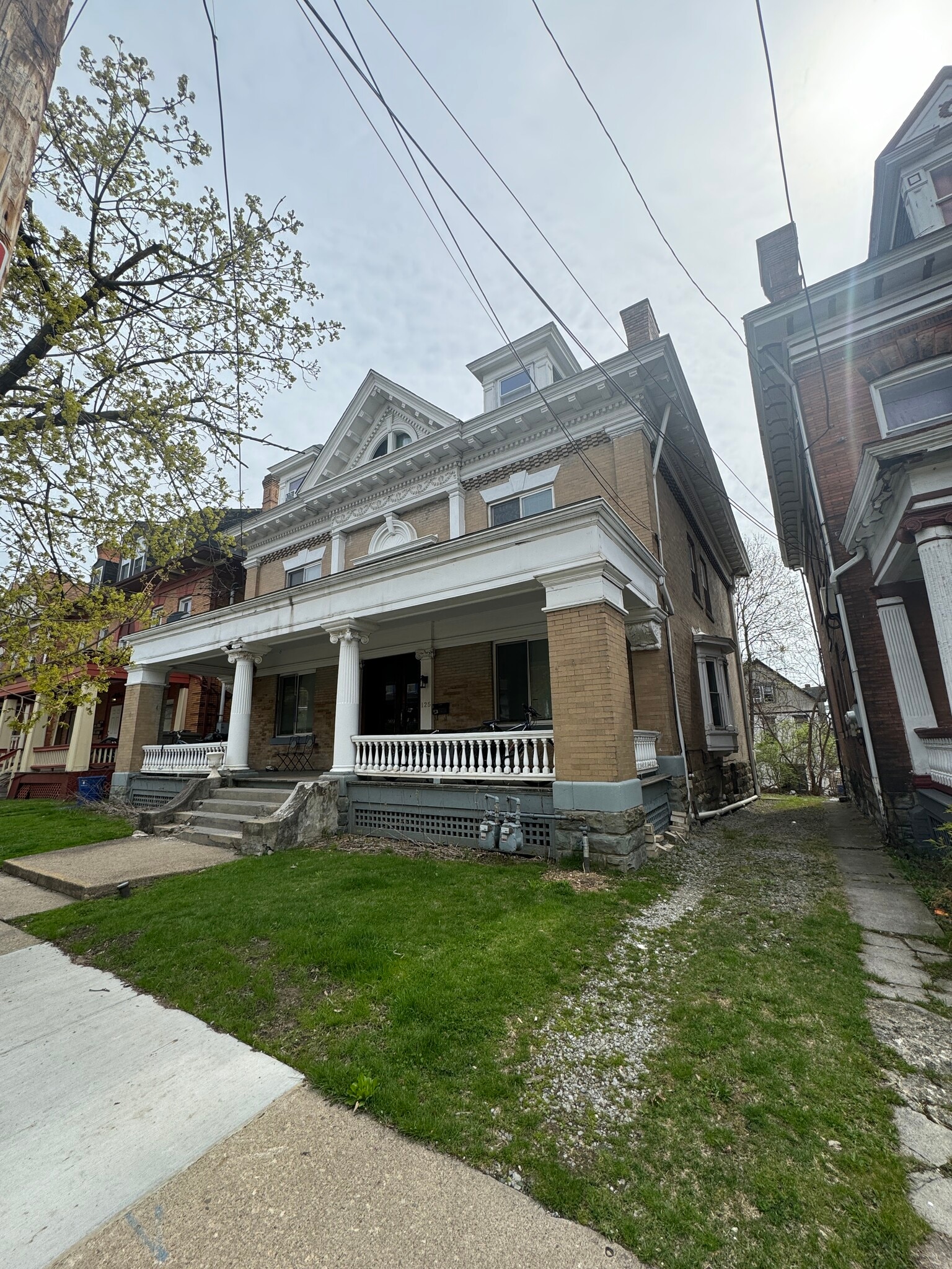 125 Stratford Ave, Pittsburgh, PA for sale Primary Photo- Image 1 of 35