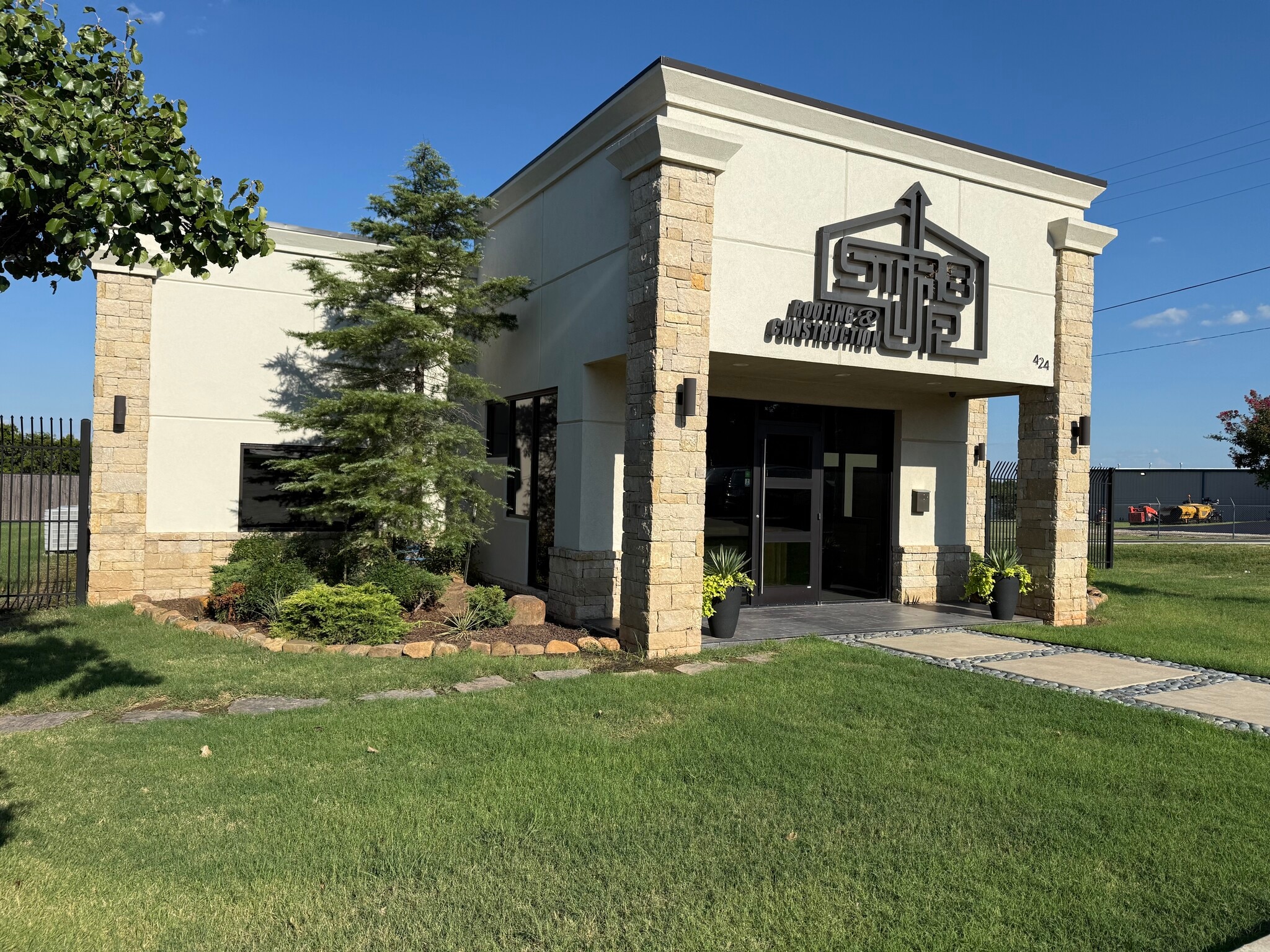 424 S Main St, Newcastle, OK for lease Building Photo- Image 1 of 20