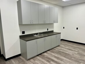 10542 Calle Lee, Los Alamitos, CA for lease Interior Photo- Image 1 of 13