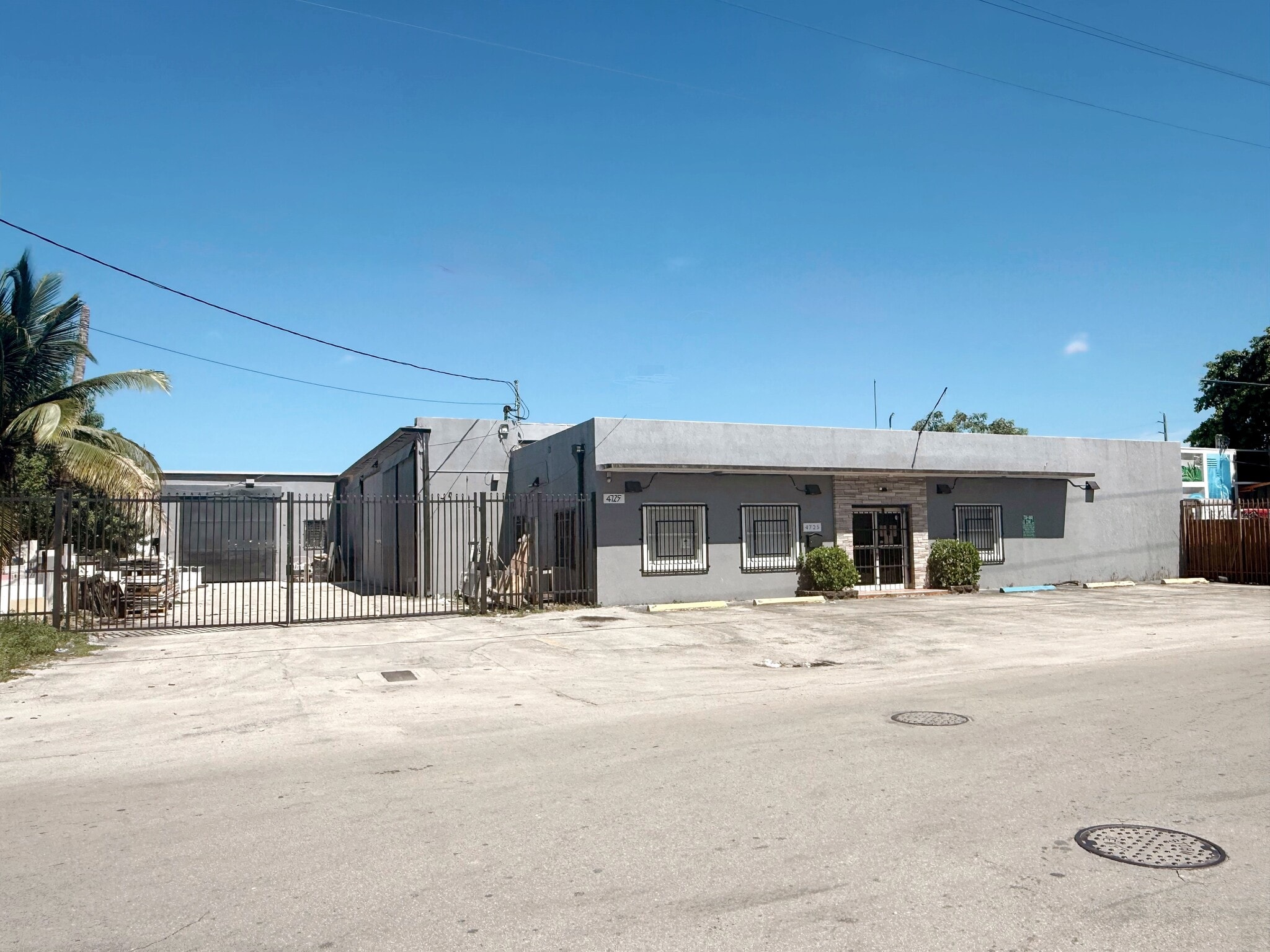 4725 NW 36th Ave, Miami, FL for lease Building Photo- Image 1 of 9