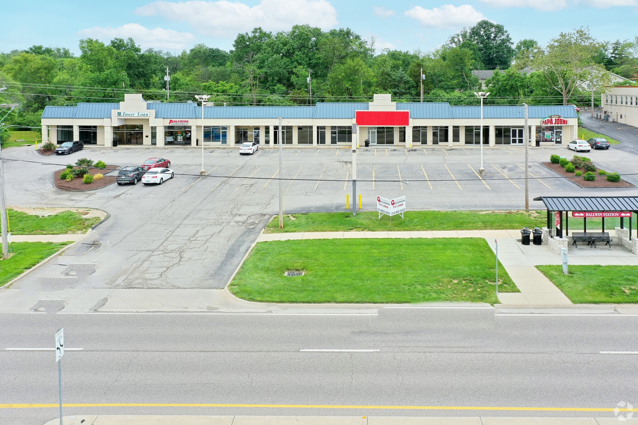 1523815266 Manchester Rd, Ballwin, MO 63011 Dickens Plaza