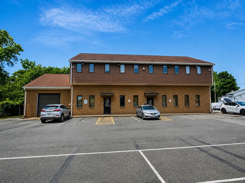 1821 County St, Somerset, MA for sale - Building Photo - Image 1 of 6