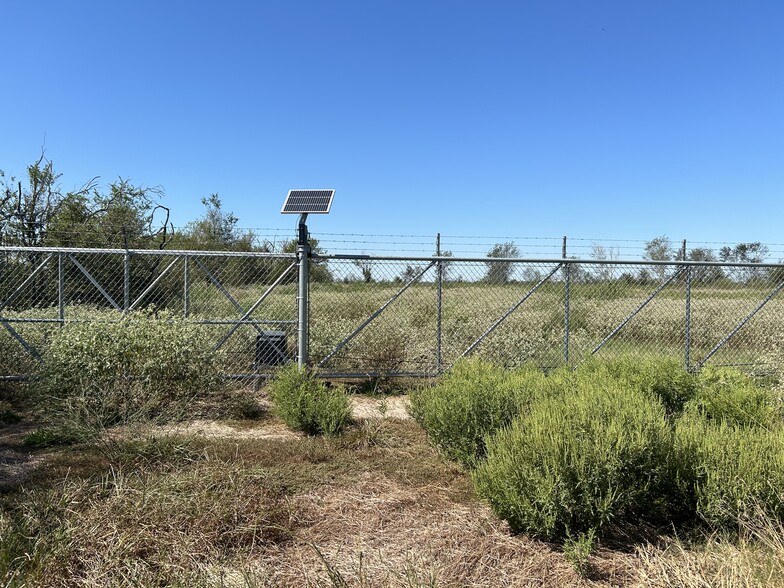 12713 FM 359 Rd, Hempstead, TX for sale - Building Photo - Image 3 of 5