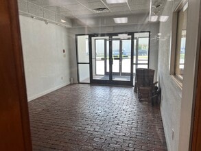 374 Industrial Park Dr, Boone, NC for lease Interior Photo- Image 1 of 27