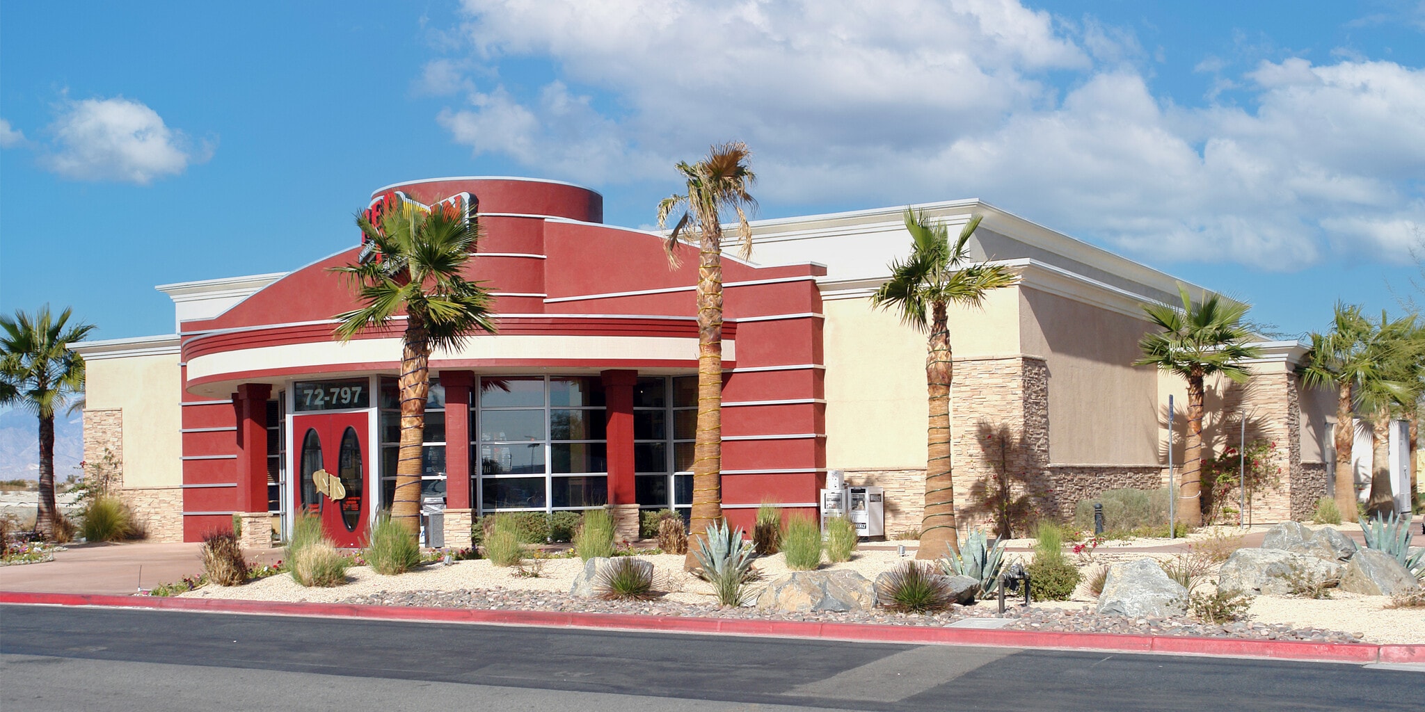 72797 Dinah Shore Dr, Rancho Mirage, CA for lease Building Photo- Image 1 of 2